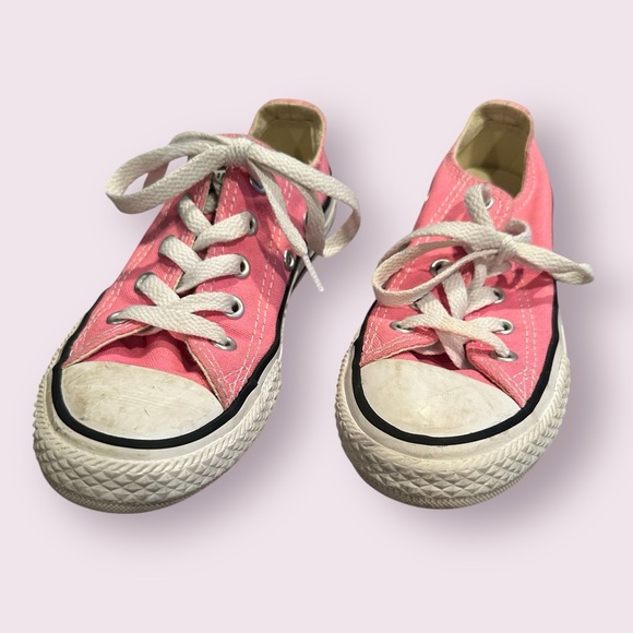 Girls Converse All Star Canvas Low Top Sneakers Shoes White And Pink Size 12 - Picture 2 of 8